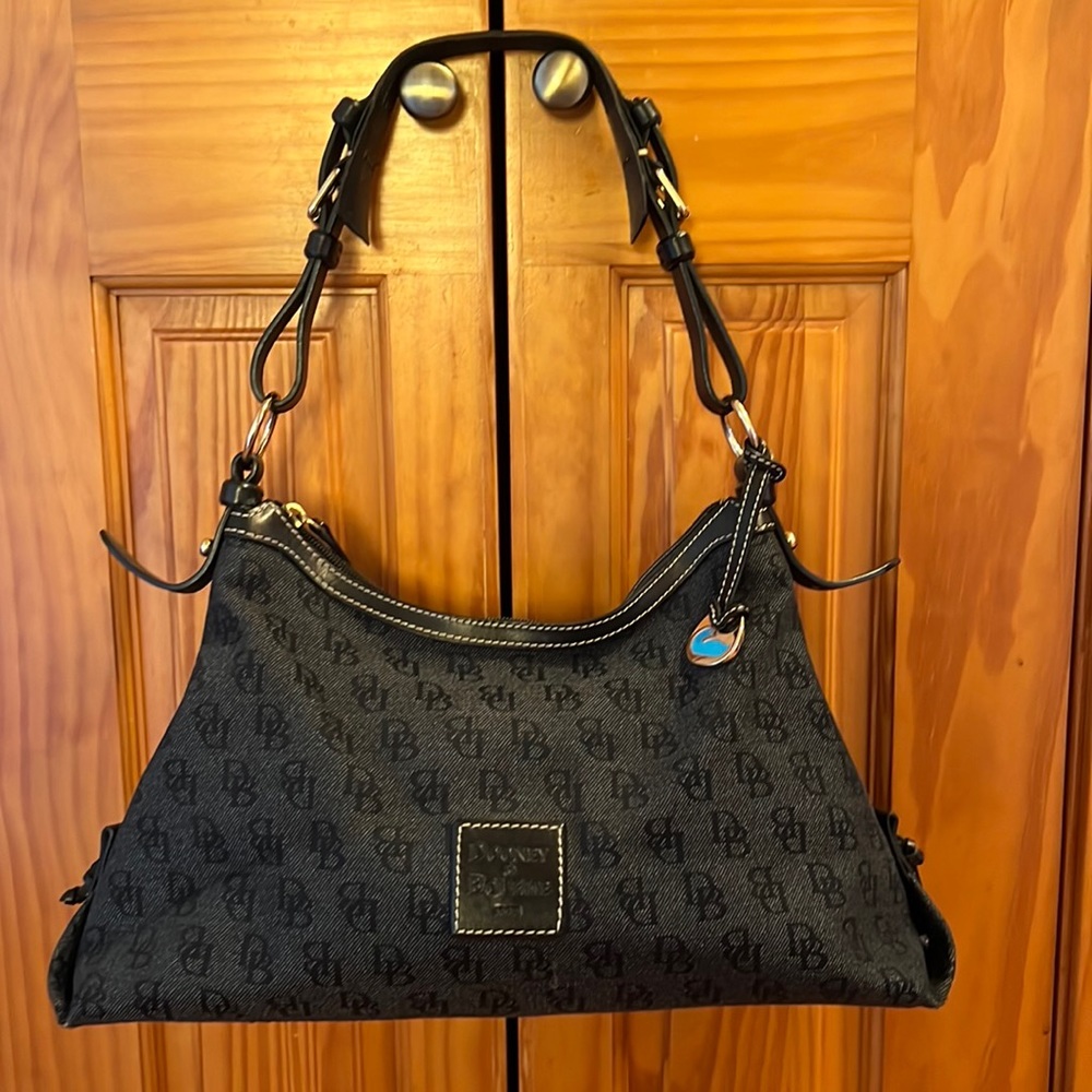 Vintage Dooney and Bourke Dark Blue Signature Print Satchel / Shoulder Bag 💙